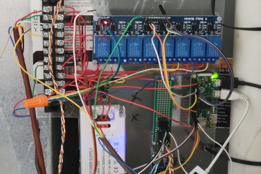 Custom IoT House Thermostat